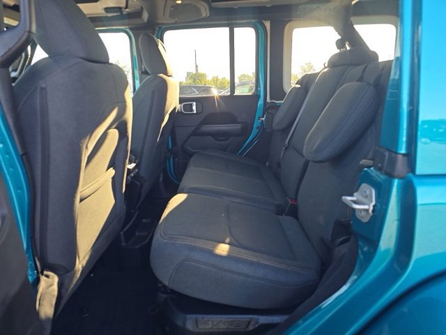 Used 2024 Jeep Wrangler Unlimited Sahara AWD/4WD image 14