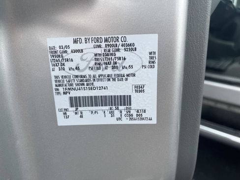 Used 2005 Ford Excursion XLT AWD/4WD image 26