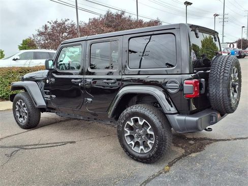 Used 2024 Jeep Wrangler Sahara w/ Technology Group image 6