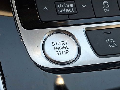 Used 2020 Audi Q8 Premium w/ Black Optic Package image 24