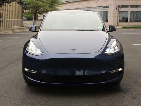 Used 2021 Tesla Model Y Performance AWD/4WD image 3