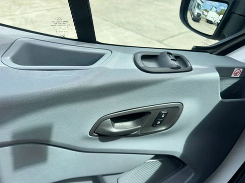 Used 2019 Ford Transit 250 130 Low Roof image 18