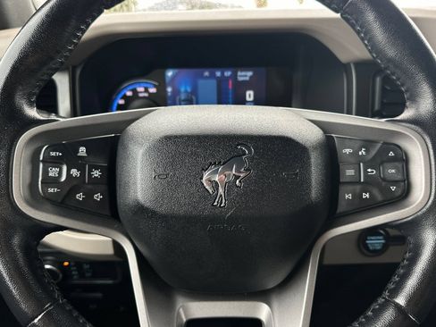 Certified 2022 Ford Bronco Wildtrak AWD/4WD image 23