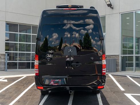 Used 2017 Mercedes-Benz Sprinter 2500 image 13