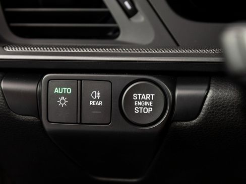 Certified 2025 Porsche 911 Carrera image 46