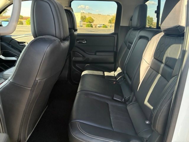 Certified 2024 Nissan Frontier SL w/ Technology Package AWD/4WD image 13