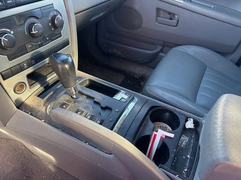 Used 2005 Jeep Grand Cherokee Laredo image 15