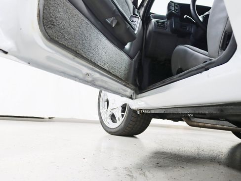 Used 1989 Ford Mustang LX RWD image 25