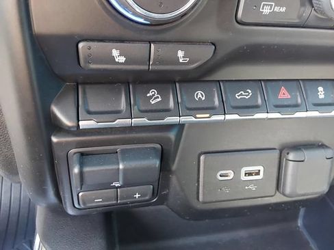 Used 2021 Chevrolet Silverado 1500 RST AWD/4WD image 23