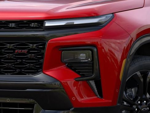 New 2027 Chevrolet Traverse RS w/ LPO, Floor Liner Package FWD image 10