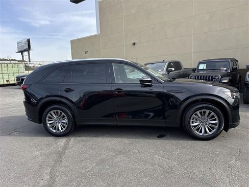 Used 2024 MAZDA CX-90 3.3 Turbo w/ Preferred Plus image 2