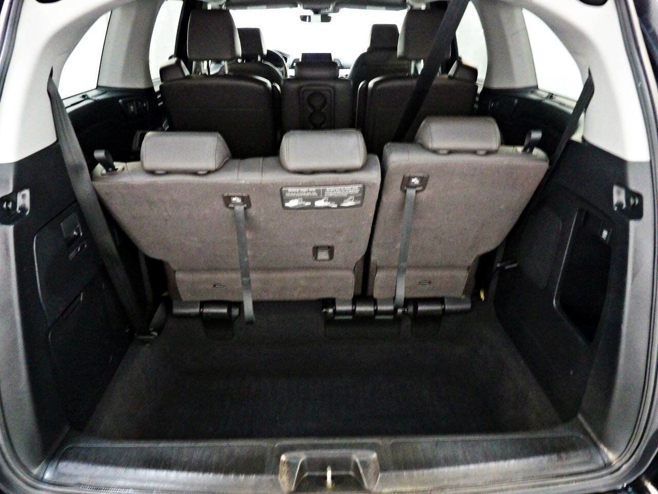 Used 2018 Honda Odyssey Elite image 12