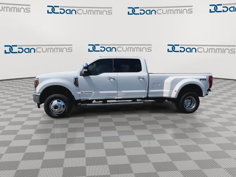 Used 2019 Ford F350 Lariat w/ Lariat Ultimate Package AWD/4WD image 5