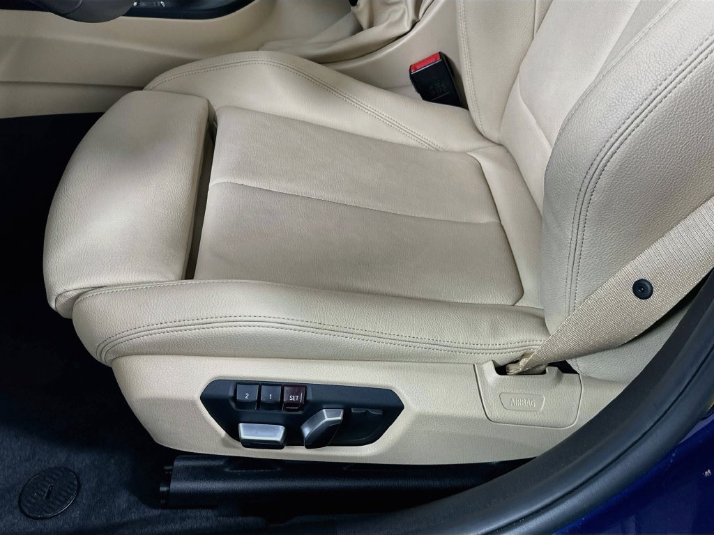 Used 2018 BMW 330i Sedan RWD image 19