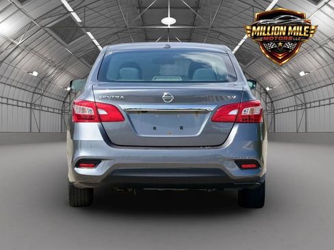 Used 2019 Nissan Sentra SV FWD image 4