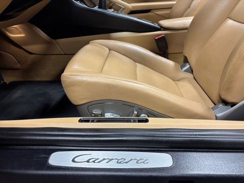 Used 2015 Porsche 911 Carrera image 24