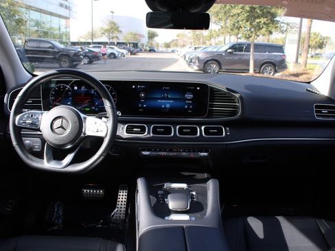 Certified 2023 Mercedes-Benz GLS 580 4MATIC image 33