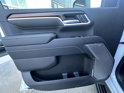 New 2026 GMC Sierra 2500 Denali w/ Denali Reserve Package image 13