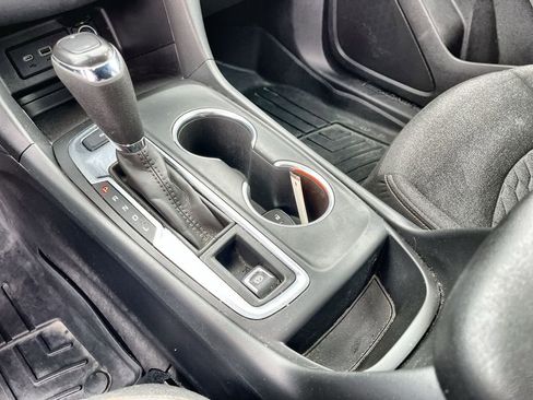 Certified 2021 Chevrolet Equinox LT AWD/4WD image 15