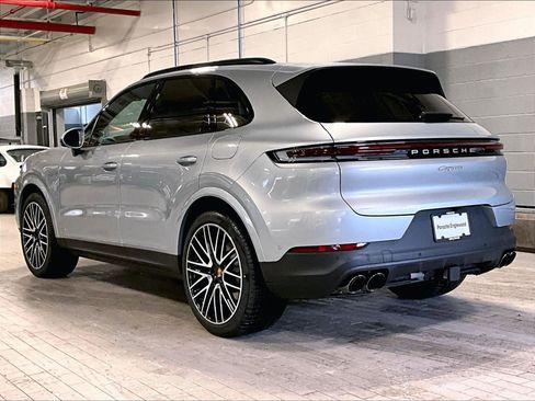 New 2026 Porsche Cayenne E-Hybrid AWD/4WD image 3