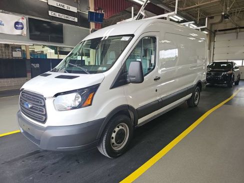 Used 2018 Ford Transit 250 148 Medium Roof RWD image 3