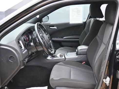 Used 2021 Dodge Charger SXT AWD/4WD image 19