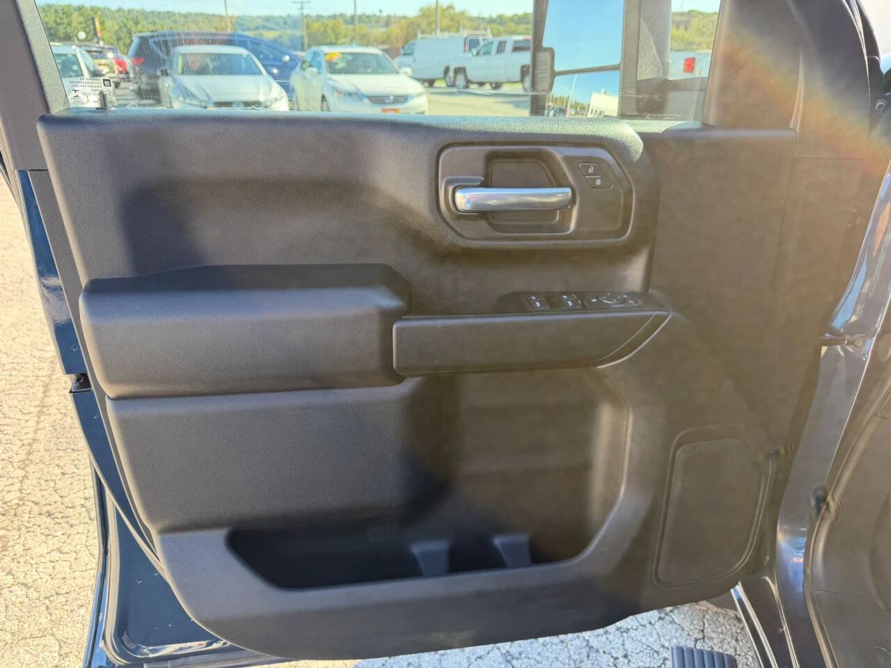 Used 2021 Chevrolet Silverado 2500 Custom w/ Custom Convenience Package AWD/4WD image 10