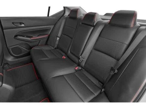 Certified 2025 Nissan Altima 2.5 SR w/ SR Premium Package image 15