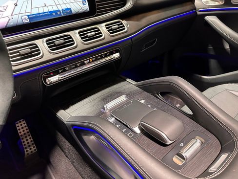 Used 2025 Mercedes-Benz GLE 53 AMG 4MATIC image 27