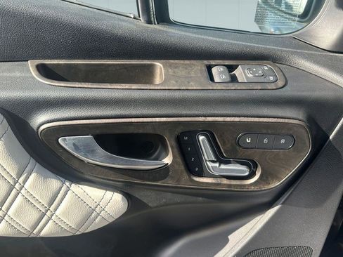 Used 2023 Mercedes-Benz Sprinter 3500 image 24
