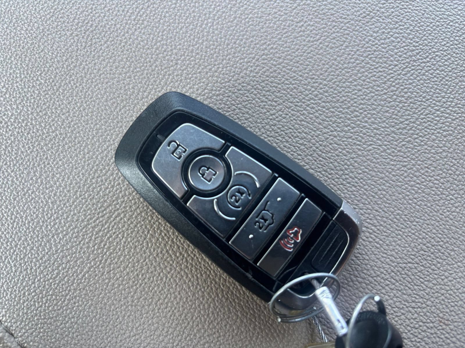 Used 2024 Ford Expedition Limited RWD image 21