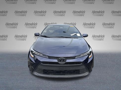 Used 2025 Toyota Corolla LE FWD image 3