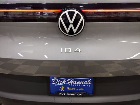 New 2026 Volkswagen ID.4 Pro image 14