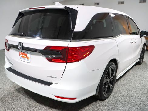 Used 2024 Honda Odyssey Sport image 7