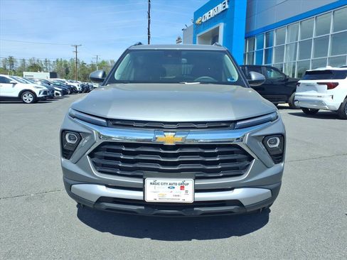 Certified 2025 Chevrolet TrailBlazer LT AWD/4WD image 4