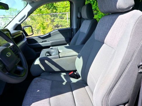 Used 2023 Ford F150 XLT image 15