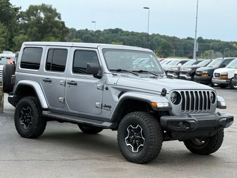 Used 2021 Jeep Wrangler Unlimited Sahara image 39