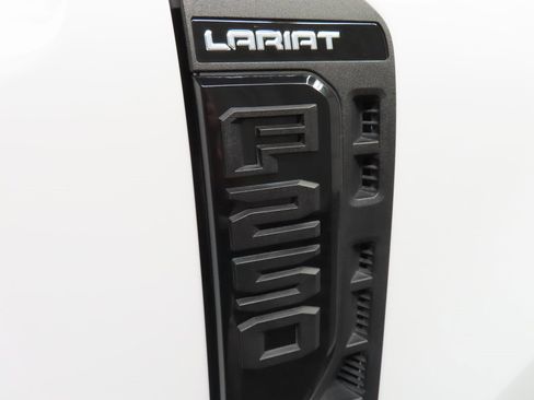 Used 2024 Ford F250 Lariat w/ Lariat Ultimate Package image 57