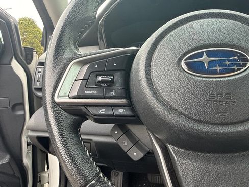 Used 2022 Subaru Outback Premium AWD/4WD image 9