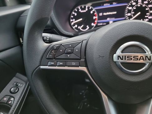 Used 2023 Nissan Sentra SV image 15