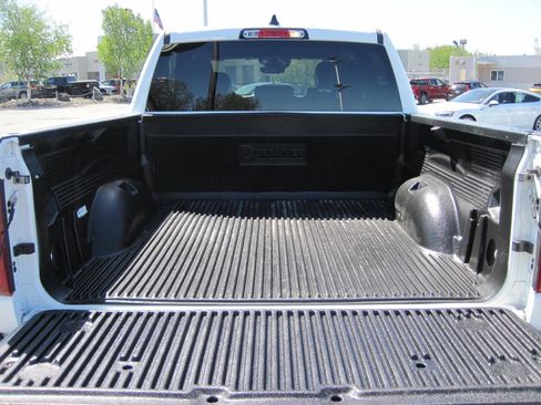 Used 2024 RAM 1500 Laramie AWD/4WD image 6
