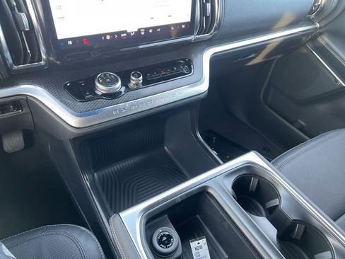 New 2026 Ford Expedition Platinum w/ Stealth Appearance Package image 23