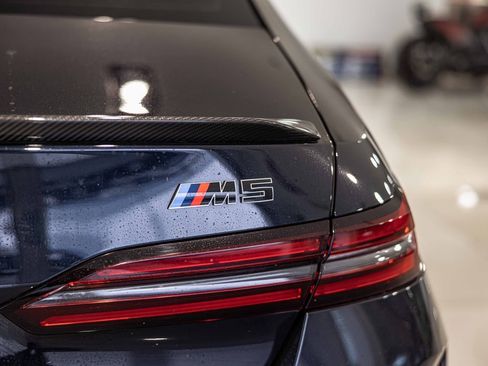 Used 2025 BMW M5 w/ Carbon Package image 15