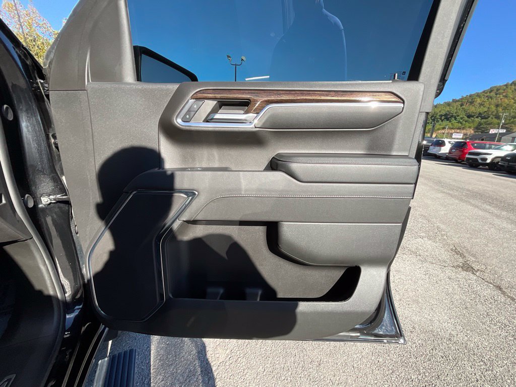 Used 2024 GMC Sierra 1500 Elevation AWD/4WD image 21
