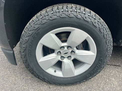 Used 2016 Chevrolet Colorado LT w/ LT Convenience Package image 11