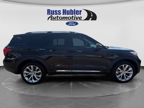 Used 2022 Ford Explorer Platinum w/ Equipment Group 601A AWD/4WD image 8