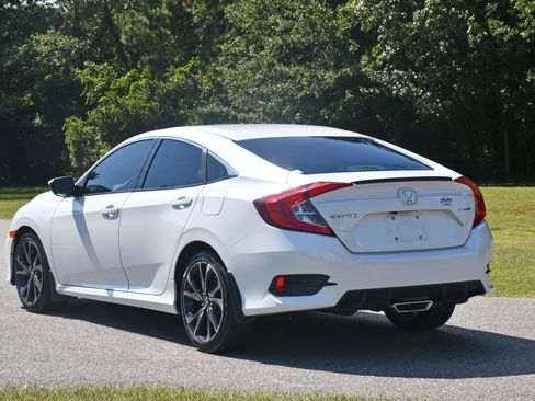 Used 2021 Honda Civic Sport image 3