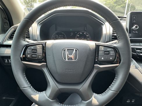 Used 2026 Honda Odyssey EX-L image 6