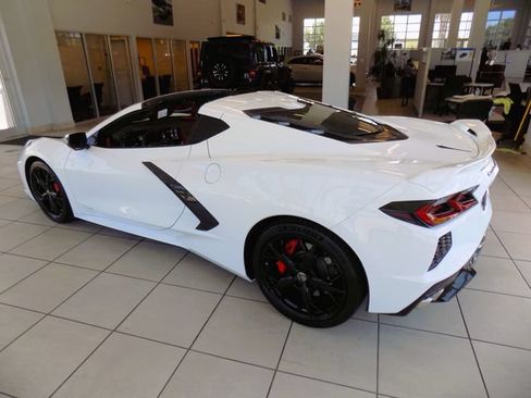 Used 2021 Chevrolet Corvette Stingray Premium Cpe w/ Z51 Performance Package RWD image 25