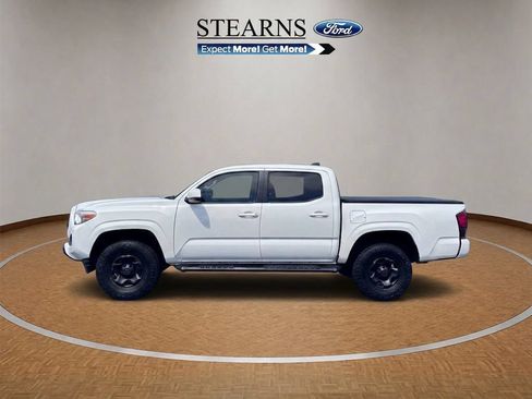 Used 2020 Toyota Tacoma SR w/ SR Convenience Package RWD image 3